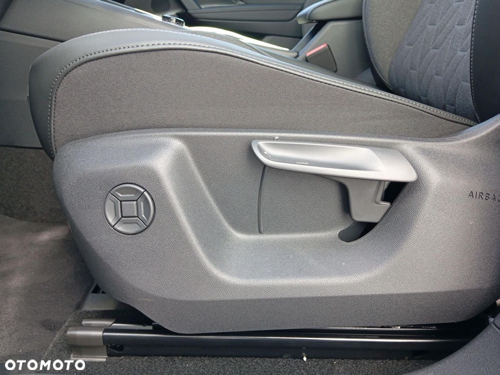 Volkswagen Tiguan - 26