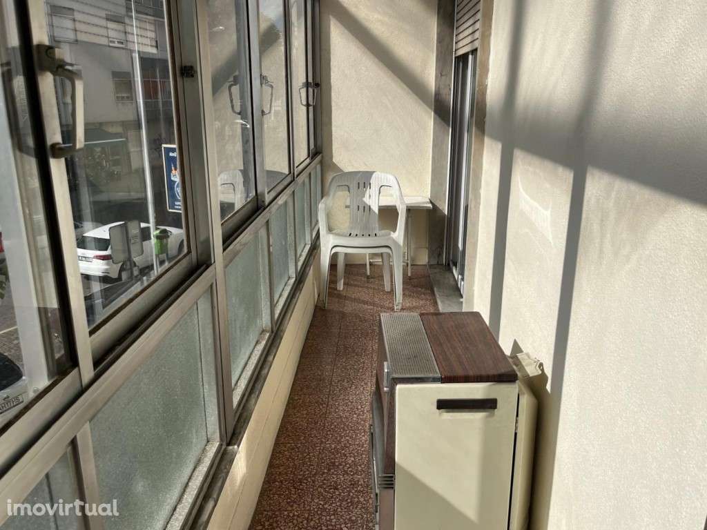 Apartamento T3 mobilado para arrendamento em Odivelas - Avenida D. ... - Grande imagem: 5/17