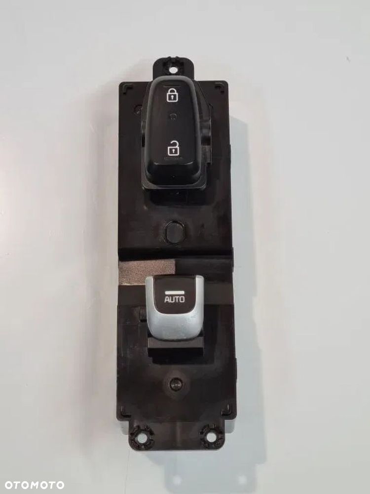 PRZEŁĄCZNIK SZYBY PRZÓD PRAWY KIA OPTIMA IV 17r - 1
