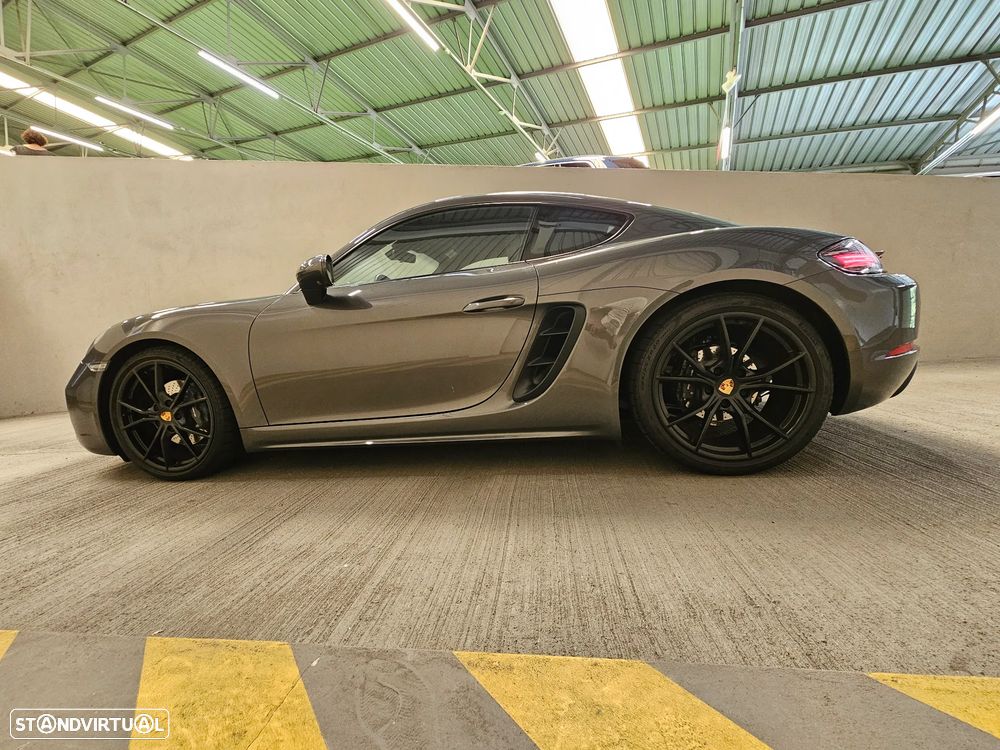 Porsche 718 Cayman 2.0 PDK - 9