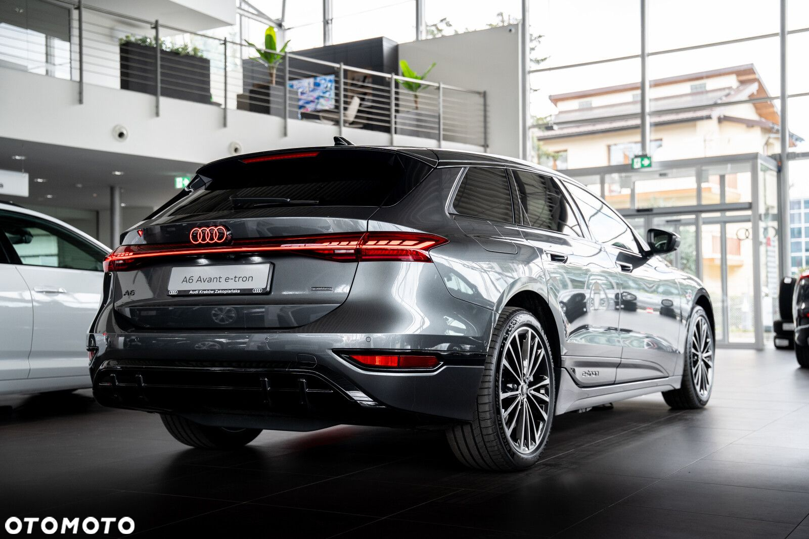 Audi A6 e-tron - 10