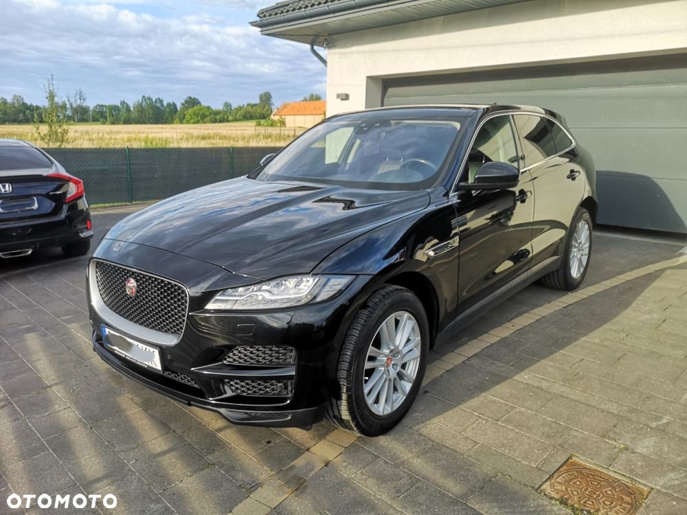 Jaguar F-Pace - 5