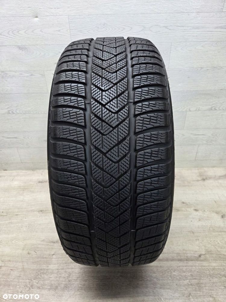 Opona zimowa Pirelli Winter SottoZero 3 255/40R20 101 W - 1