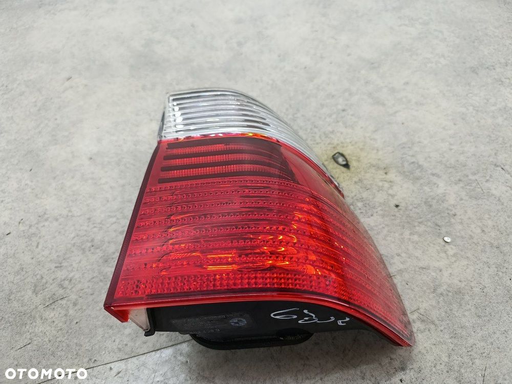 LAMPA TYLNA PRAWA BMW 5 E39 6902532 VALEO - 3