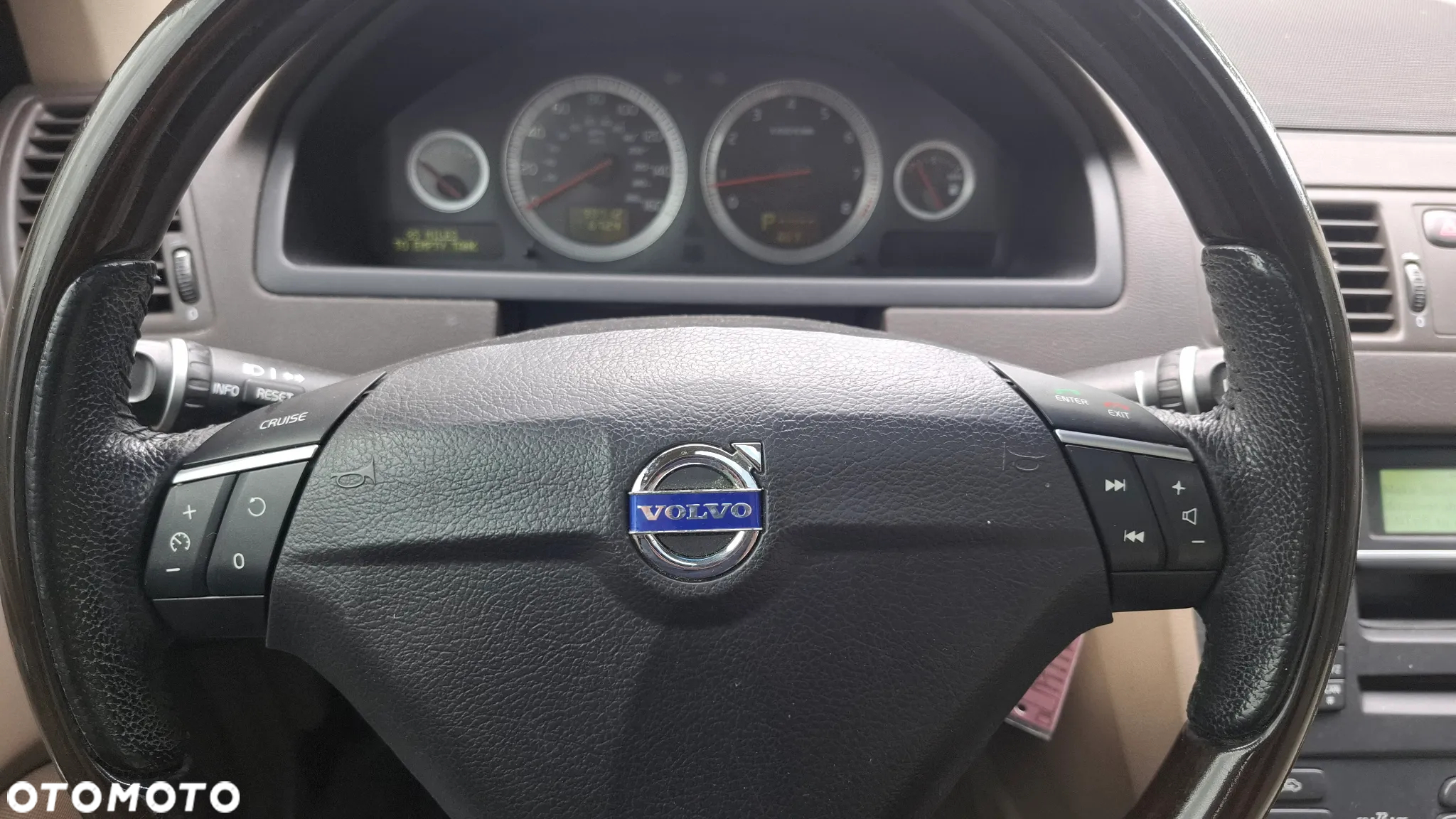 Volvo XC 90 3.2 AWD Executive - 25