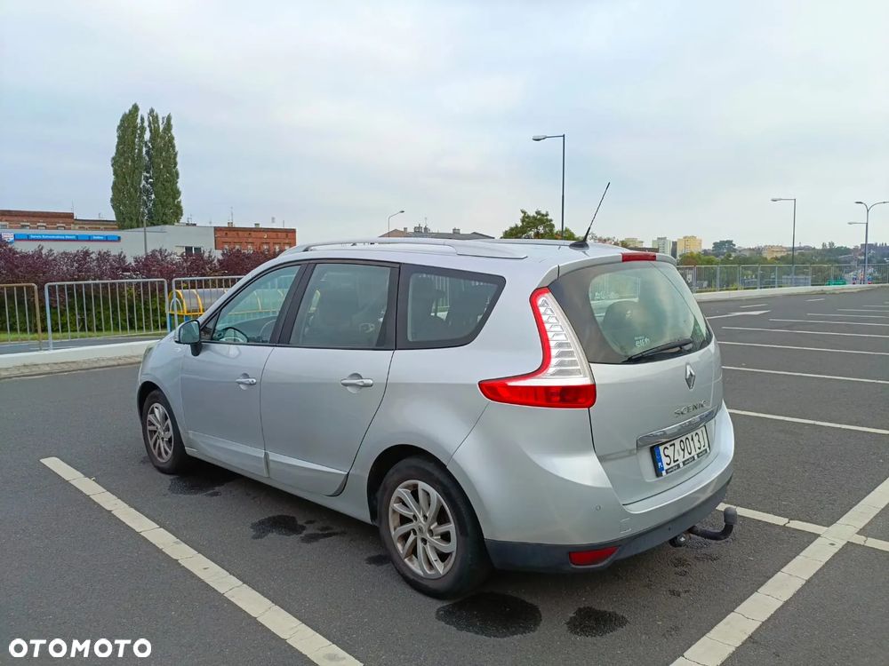 Renault Grand Scenic - 4
