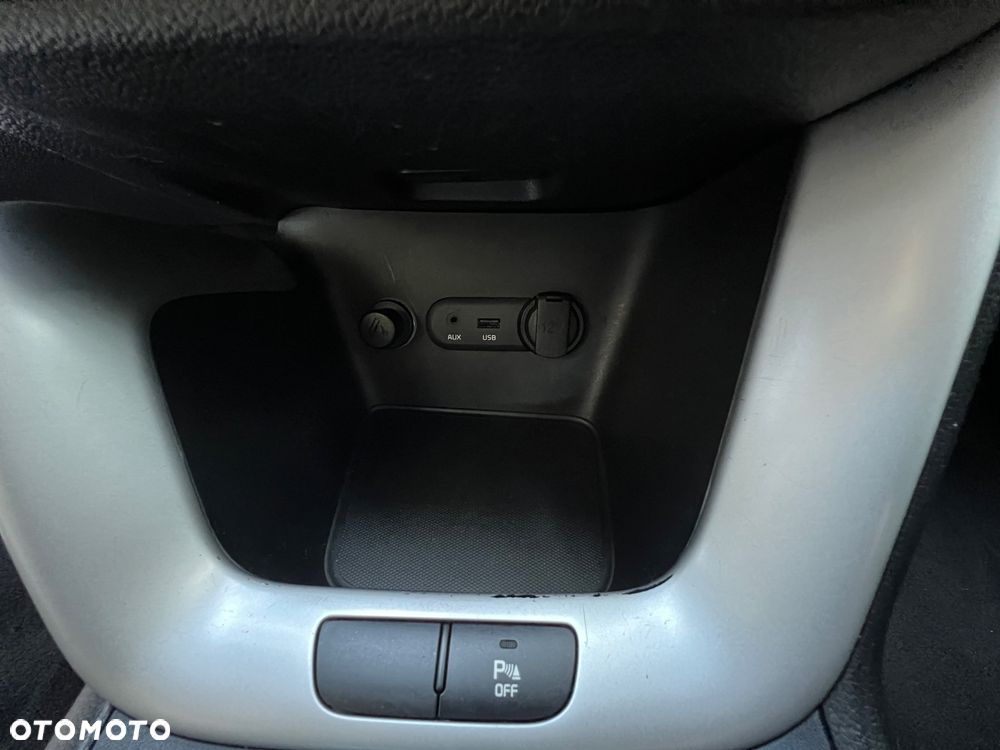 Kia Ceed 1.4 CVVT Vision - 22