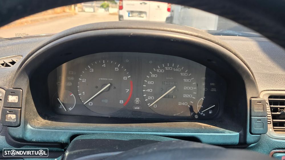 Honda Accord 2.0i ES - 4