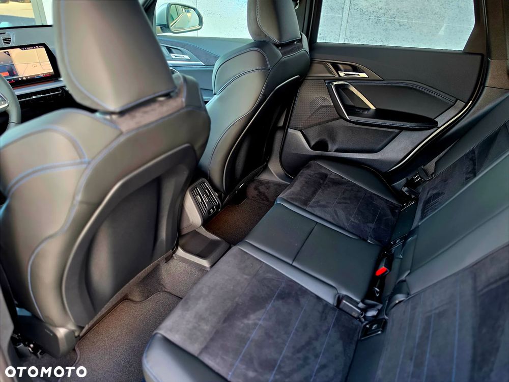 BMW X1 sDrive20i mHEV - 36