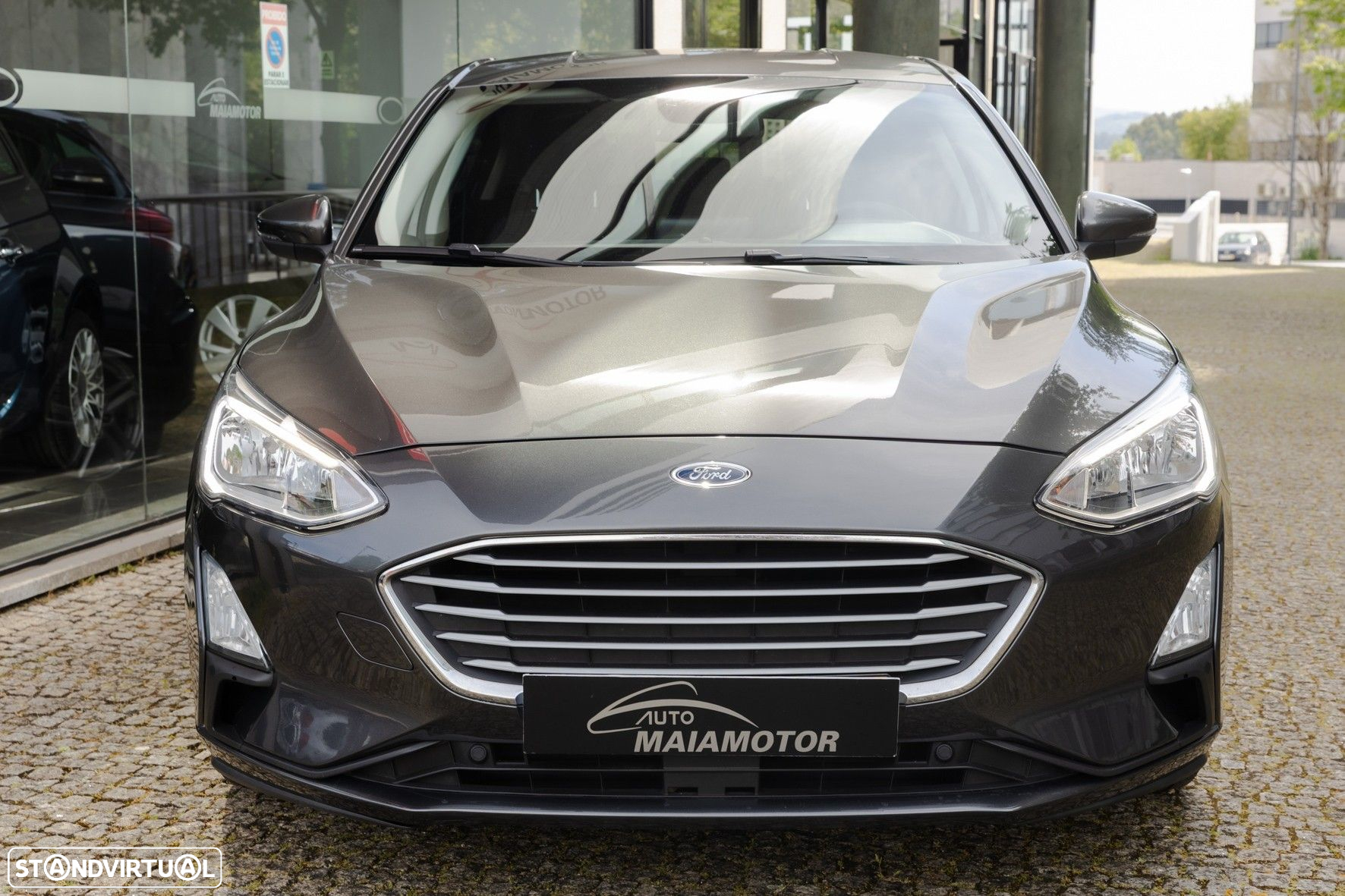 Ford Focus 1.5 TDCi EcoBlue Business - 4