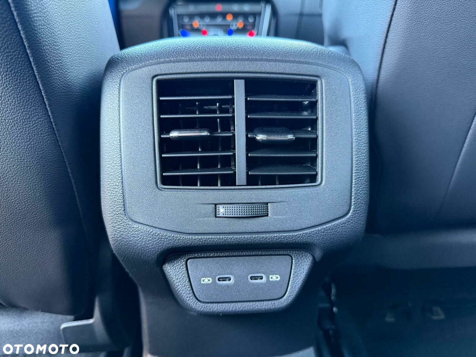 Volkswagen T-Roc 1.5 TSI R-Line Plus DSG - 33