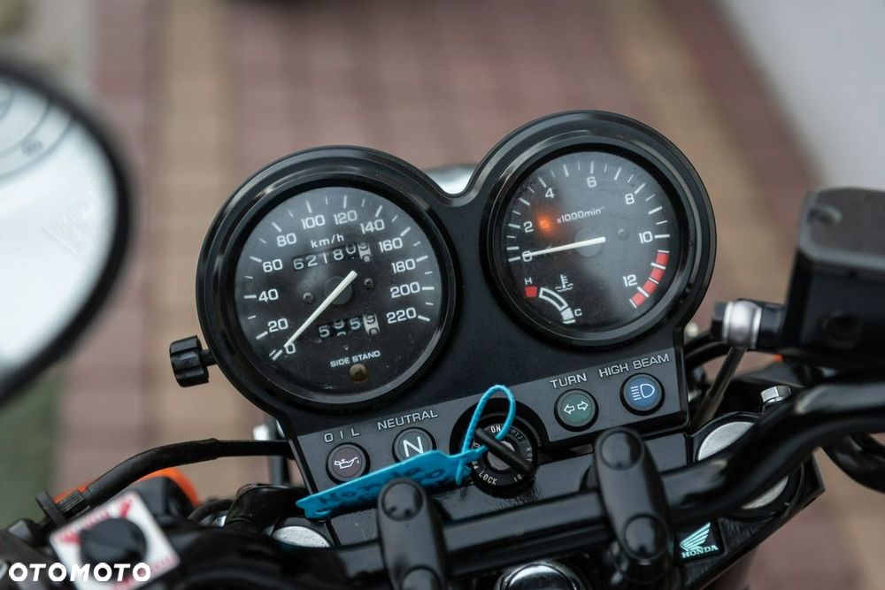Honda CB - 8