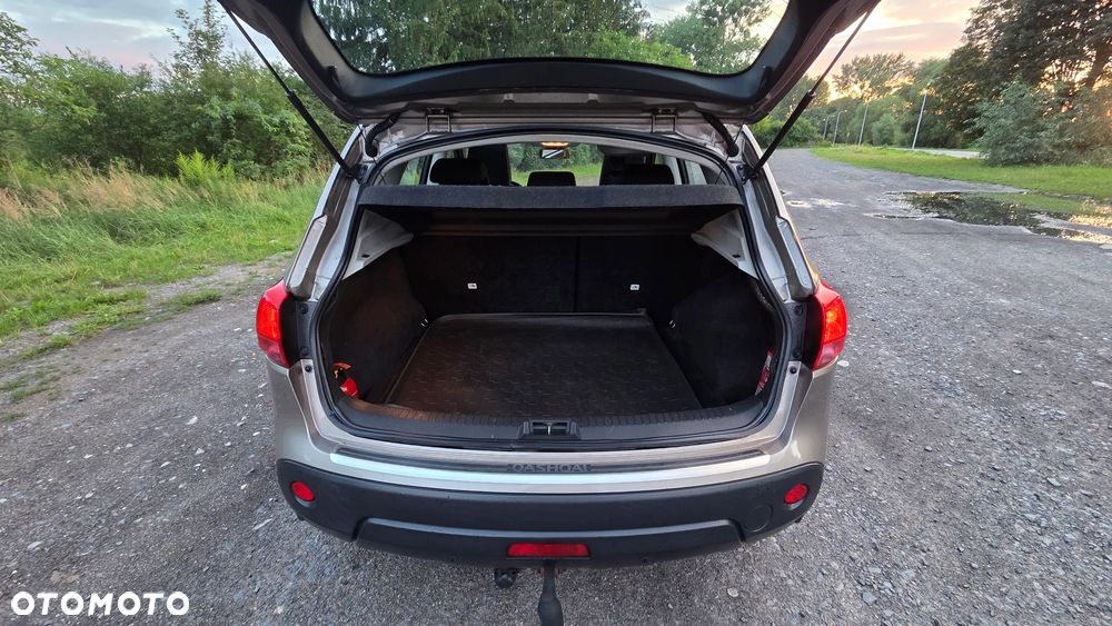 Nissan Qashqai - 10