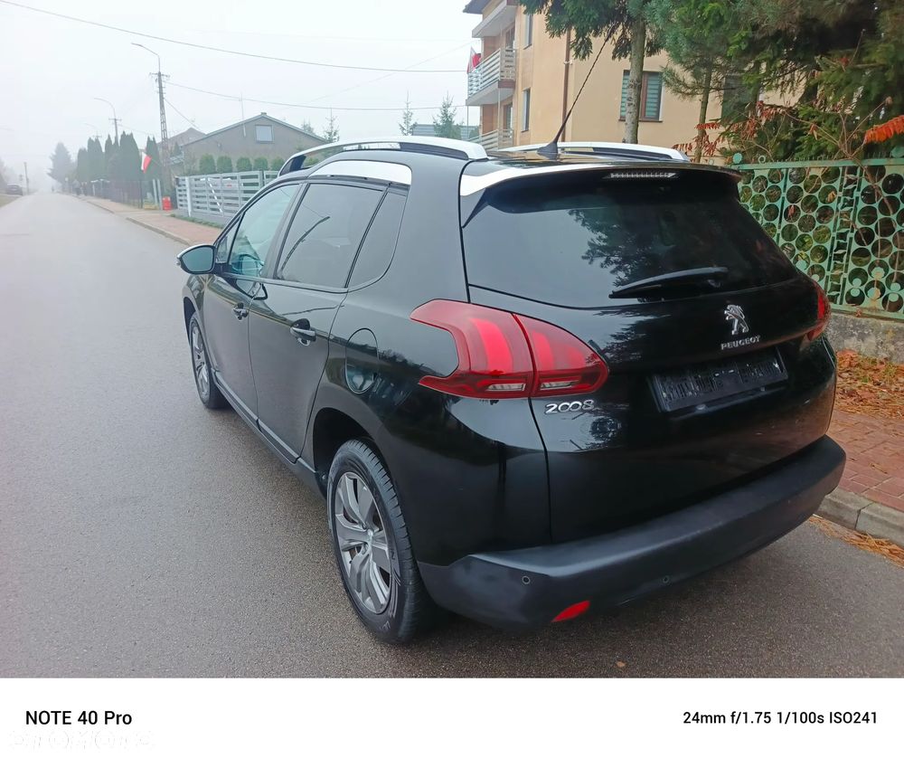 Peugeot 2008 1.2 Pure Tech Style - 10