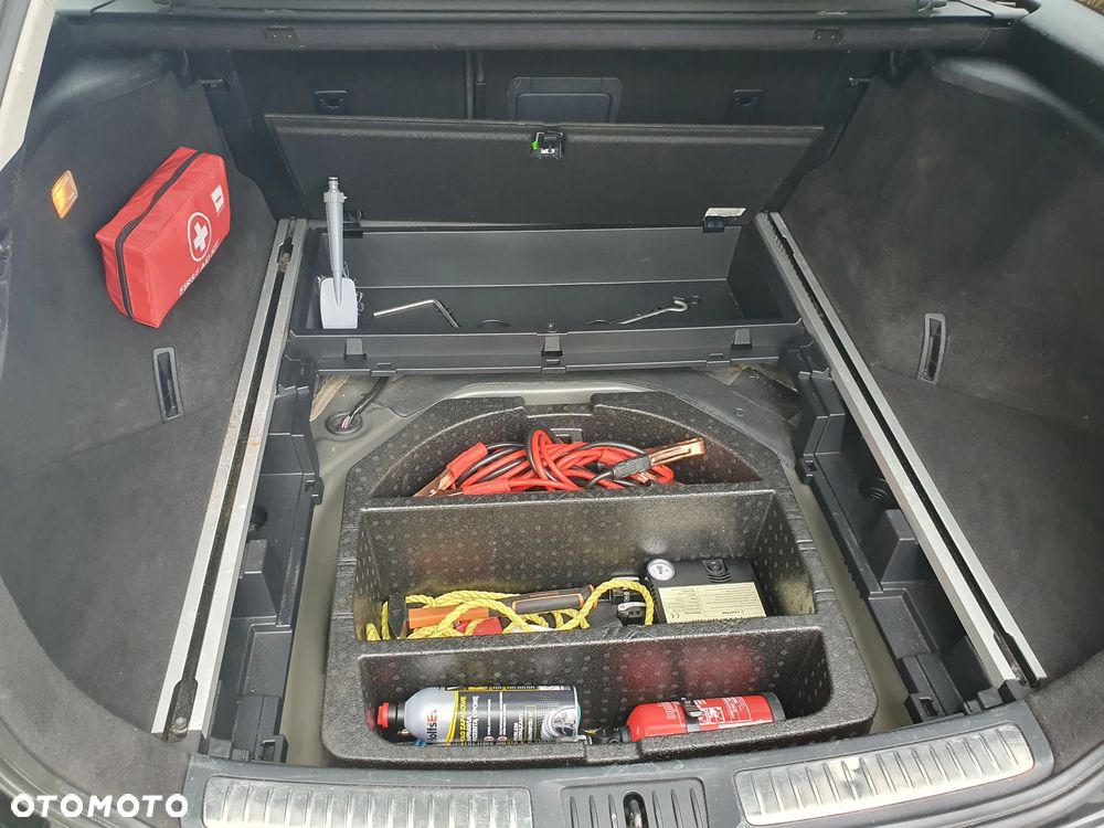 Toyota Avensis 1.8 Sol plus NAVI - 11