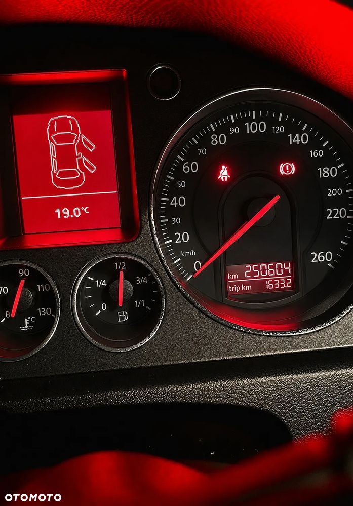 Volkswagen Passat 2.0 TDI 4Mot Comfortline - 4