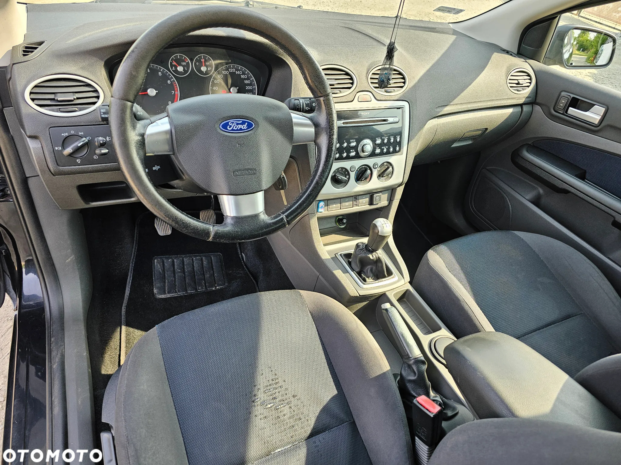 Ford Focus 1.8 Trend - 13