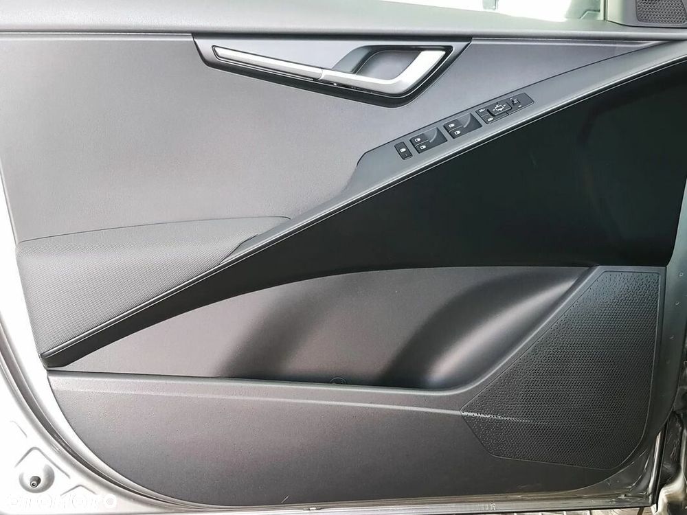 Kia Niro 1.6 GDI Hybrid M - 9