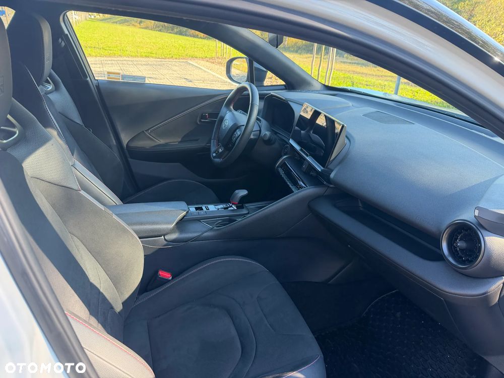 Toyota C-HR - 9