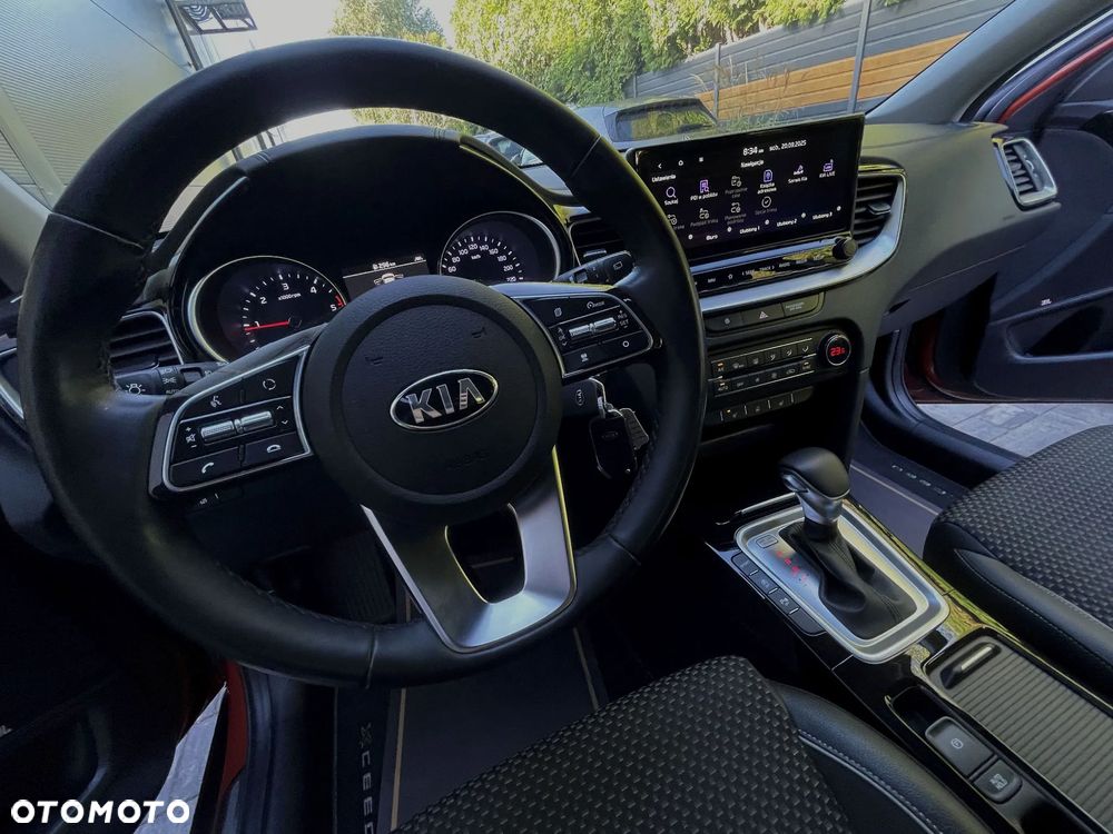 Kia XCeed 1.6 CRDi SCR L Business Line DCT - 28