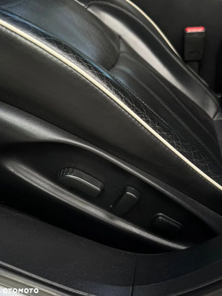 Infiniti Q70 3.7 S Premium - 19