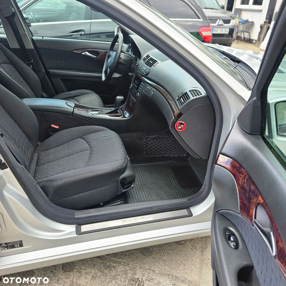 Mercedes-Benz Klasa E 220 CDI Automatik Classic - 14