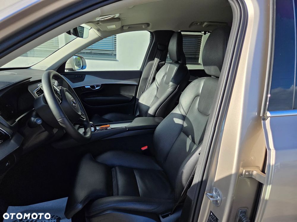 Volvo XC 90 B5 D AWD Plus Bright - 17