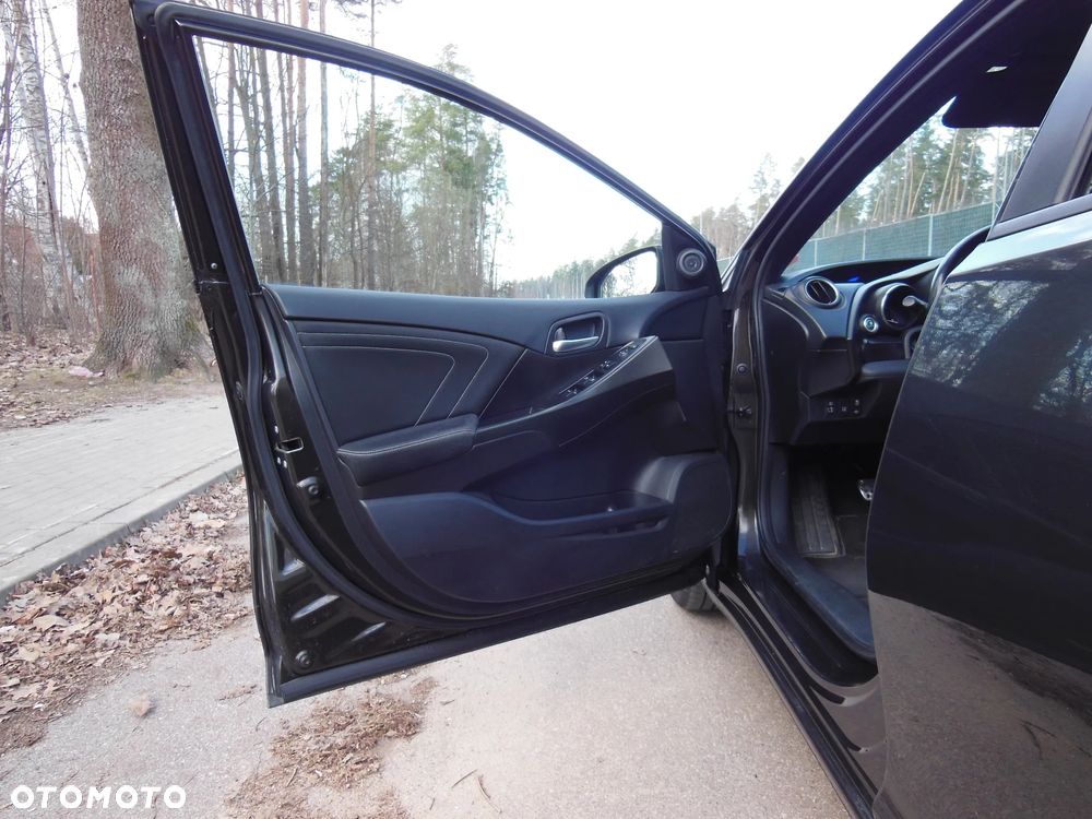 Honda Civic 1.6 i-DTEC Executive Black Edition - 23