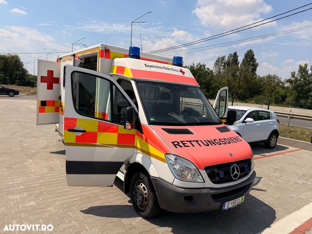 Mercedes-Benz Sprinter - 24