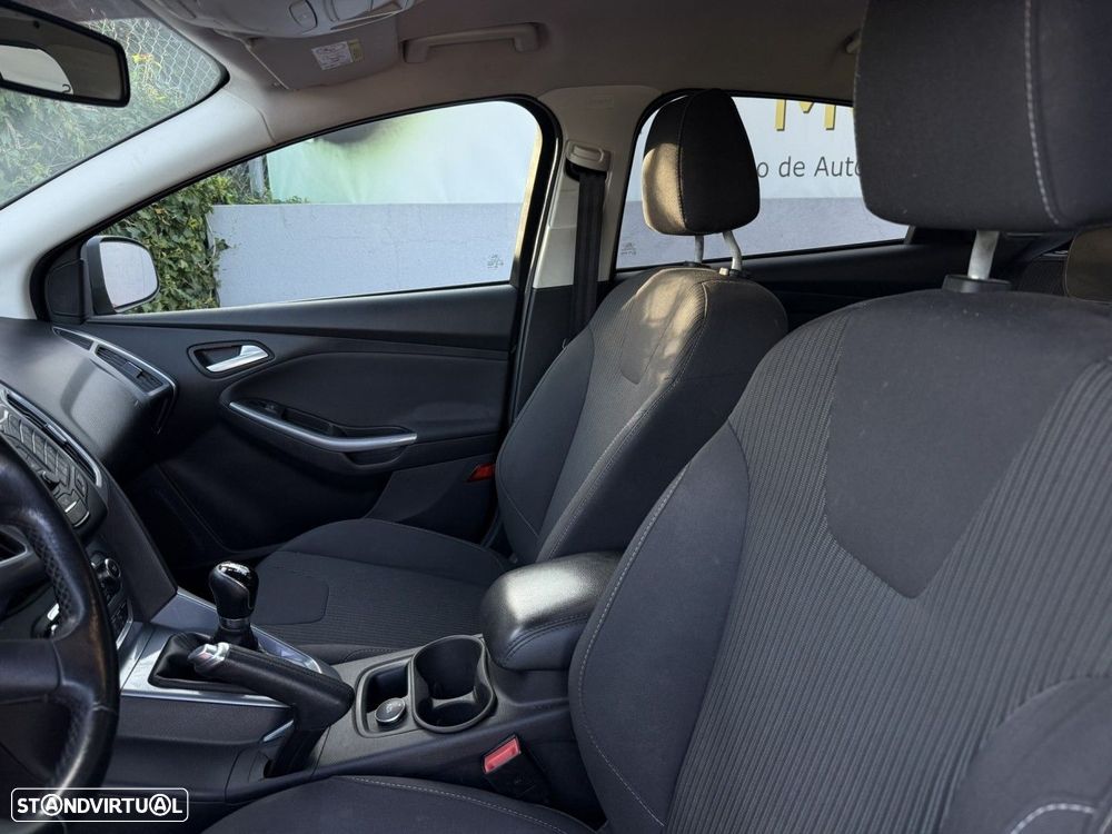 Ford Focus 1.0 EcoBoost S&S TREND - 14