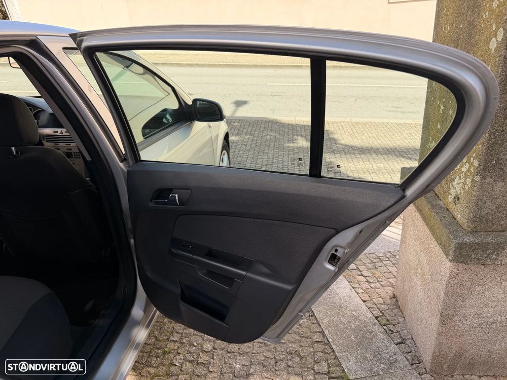 Opel Astra 1.3 CDTI Elegance - 21