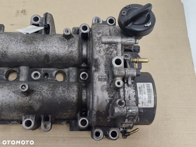 OPEL INSIGNIA A 2.0 CDTI POKRYWA ZAWORÓW WAŁKI 55565668 55565853 - 4