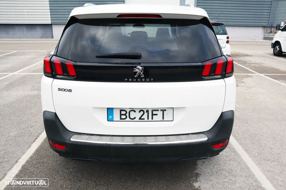Peugeot 5008 BlueHDI 130 EAT8 Allure - 4