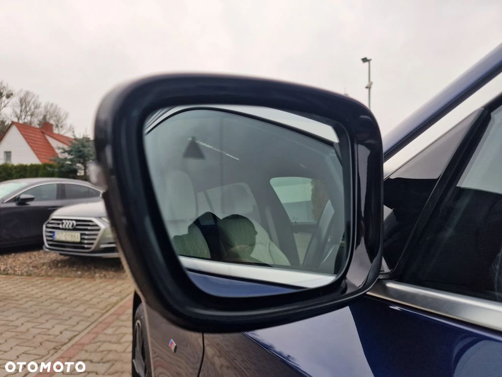 BMW Seria 5 520i M Sport Edition - 15