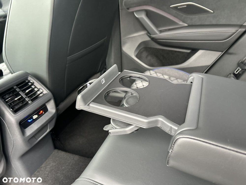 Volkswagen Tiguan - 12
