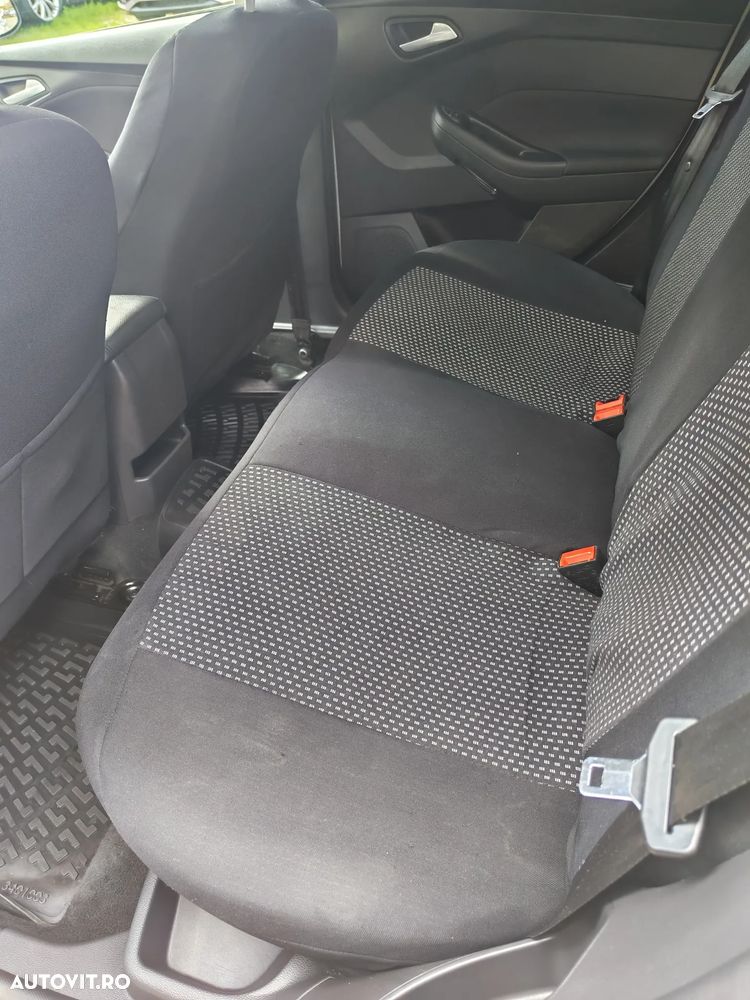 Ford Focus - 7