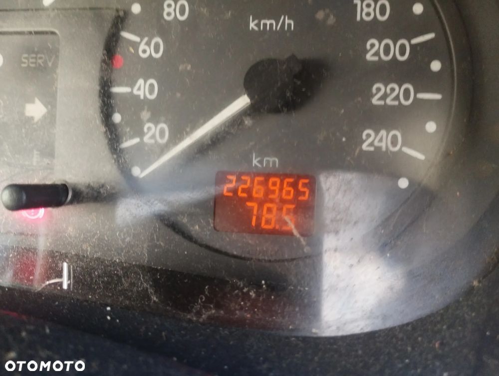 Renault Clio 1.2i RT - 7