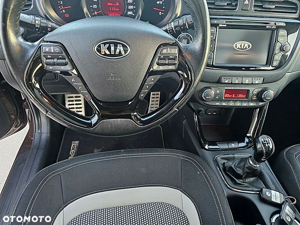 Kia Ceed 1.6 GDI Platinum Edition - 25
