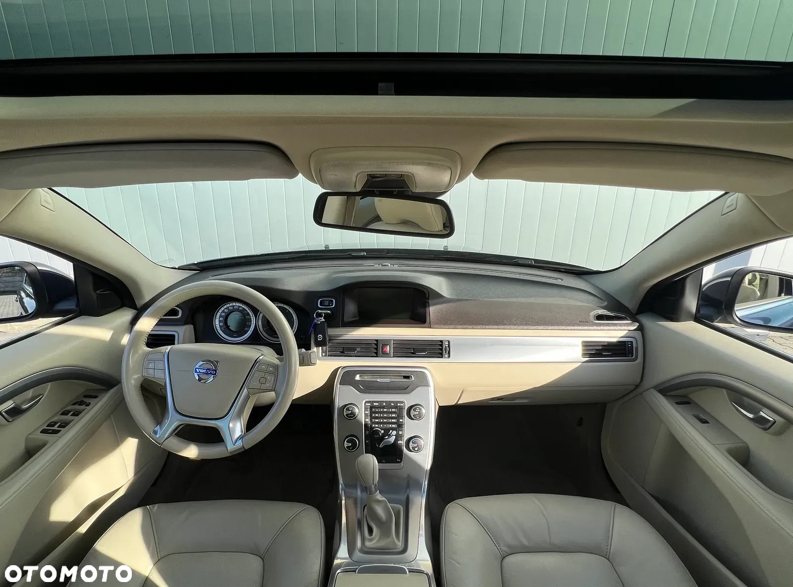 Volvo V70 D5 Summum - 25