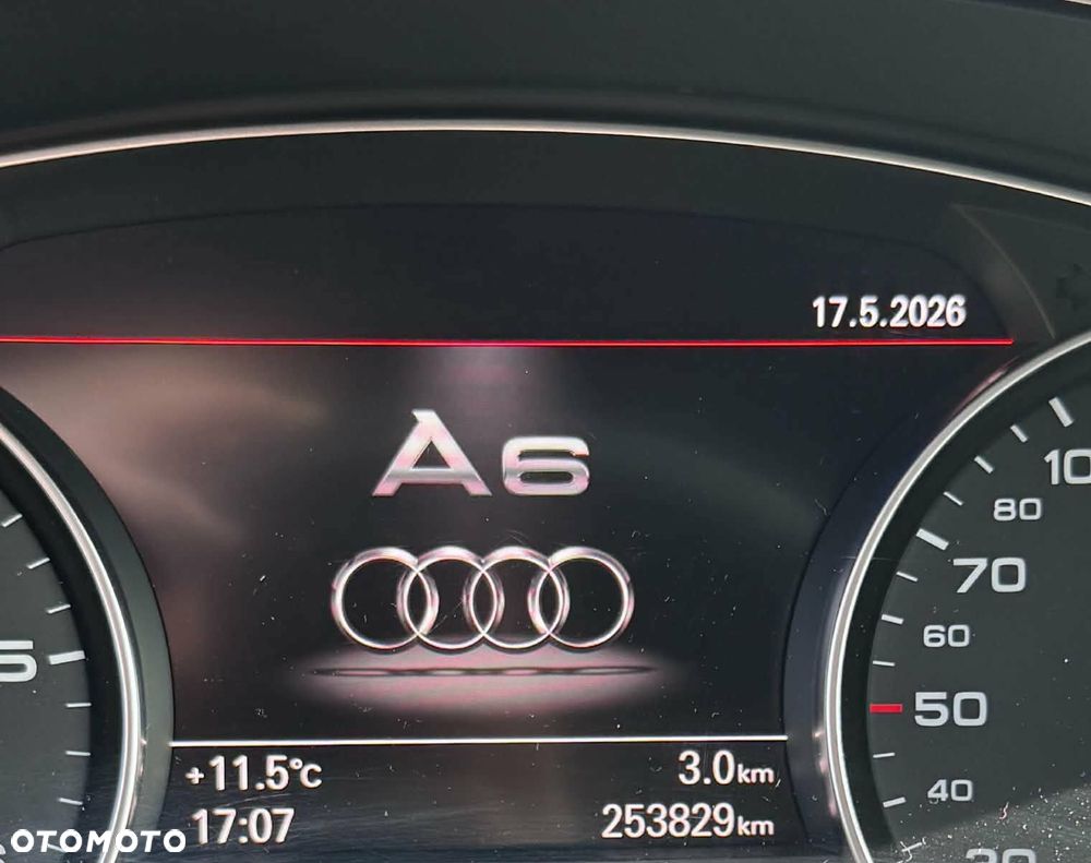 Audi A6 Avant 2.0 TDI Ultra DPF S tronic - 14