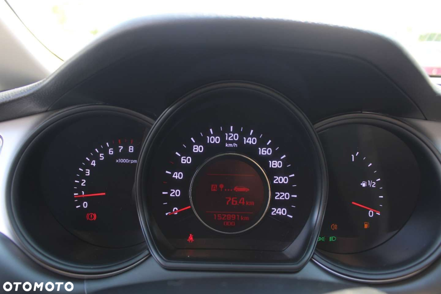Kia Ceed - 31