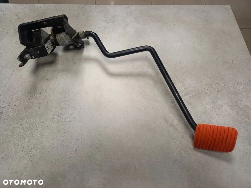 Pedał gazu 47400401 New Holland T6.155 - 1