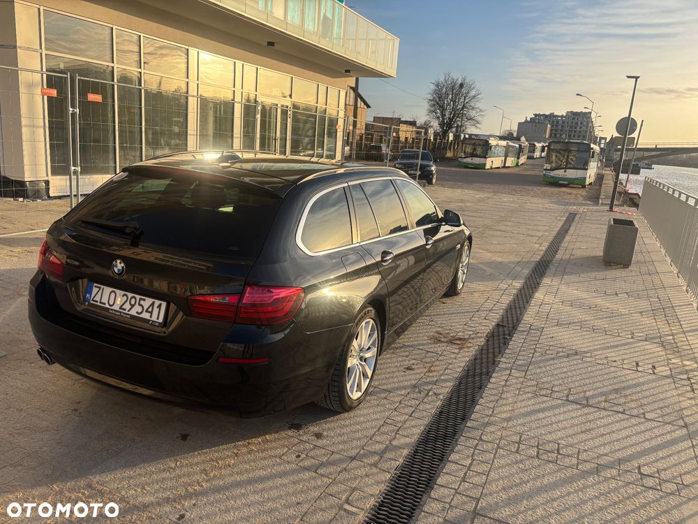 BMW Seria 5 520d Luxury Line - 8