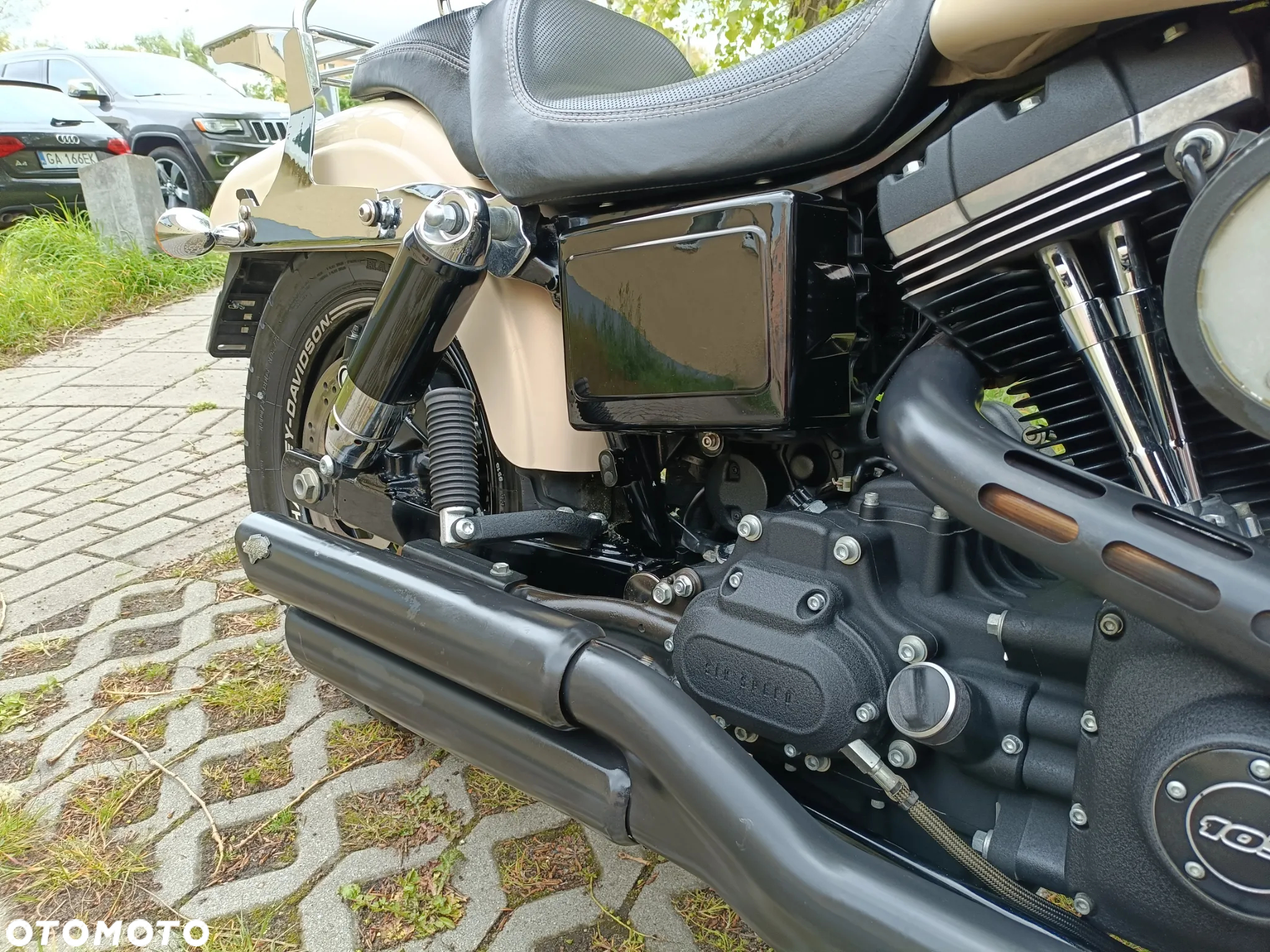 Harley-Davidson Dyna Fat Bob - 12