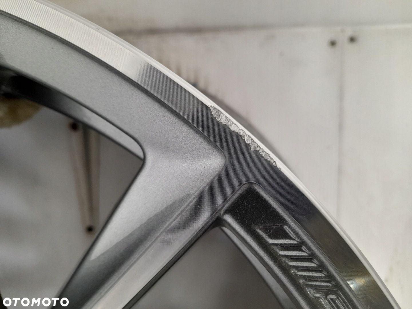 Felgi aluminiowe Mercedes OE A2234011500 9.0" x 20" 5x112 ET34 - 3