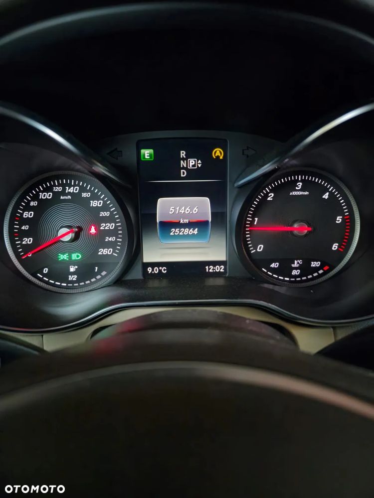 Mercedes-Benz Klasa C 220 CDI 4Matic 7G-TRONIC - 9