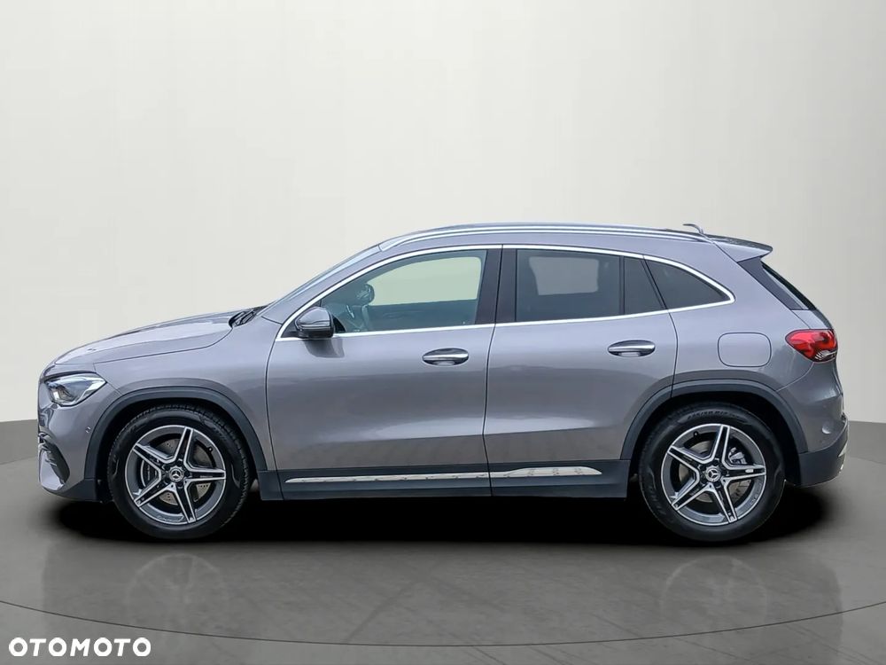 Mercedes-Benz GLA 250 AMG Line - 3