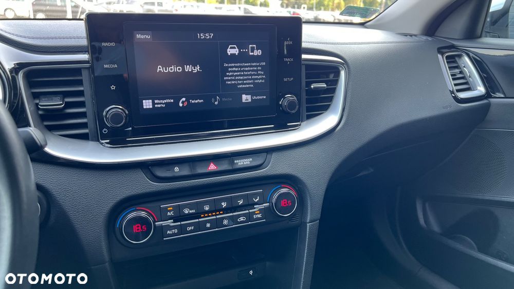 Kia Ceed 1.6 CRDi mHEV L - 14