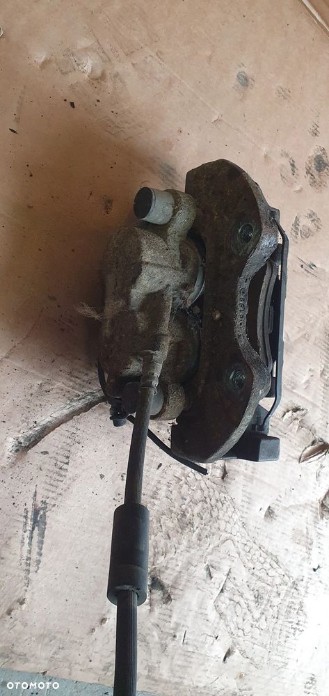 Zacisk hamulcowy prawy przód przedni Mercedes ML W164 3.0 CDI - 5