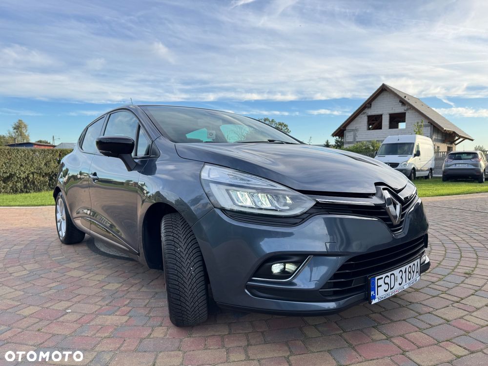 Renault Clio - 9